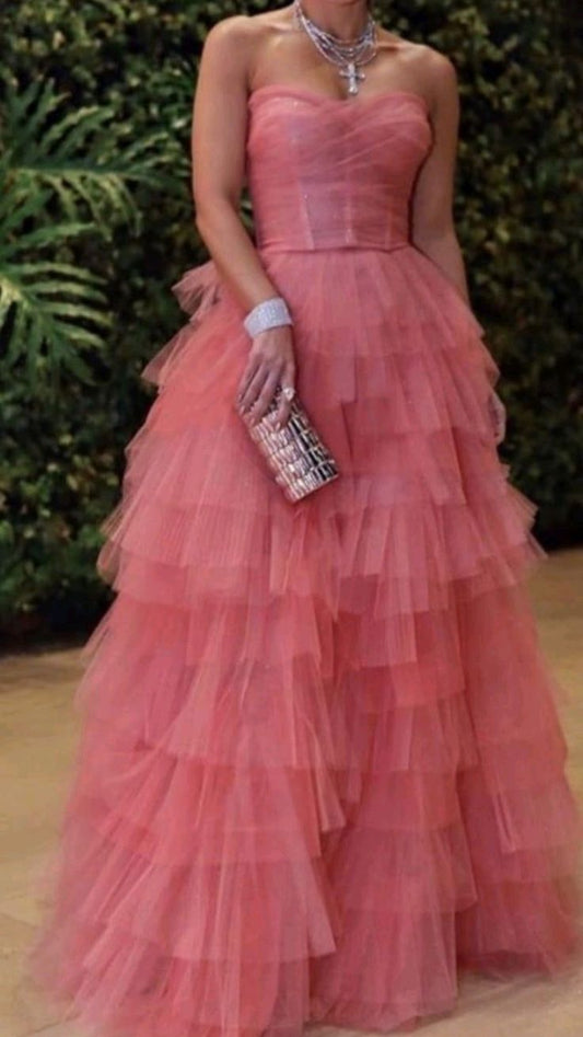 Ball Gown Tiered Prom Dresses Sweetheart Neckline Formal Dress P1889