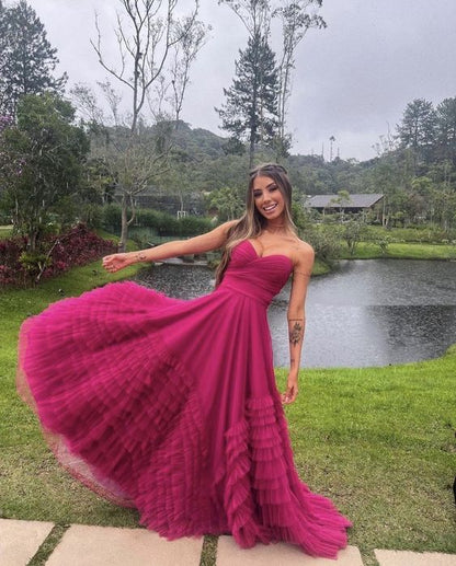 Robe de bal longue bustier en tulle à volants rose fuchsia pour le bal de promo P1895