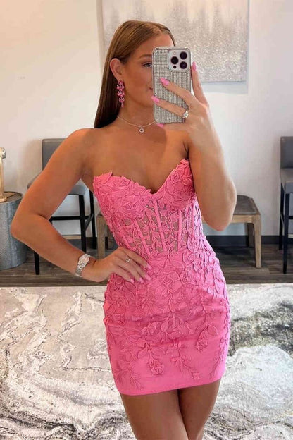Robe de soirée moulante rose vif avec corset à lacets et appliqués P2283