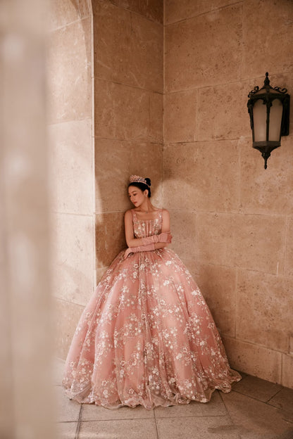 Bescheidene A-Linie, eckiger Ausschnitt, ärmellos, pinkfarbene Blumen-Spitze, bodenlanges Ballkleid P2299