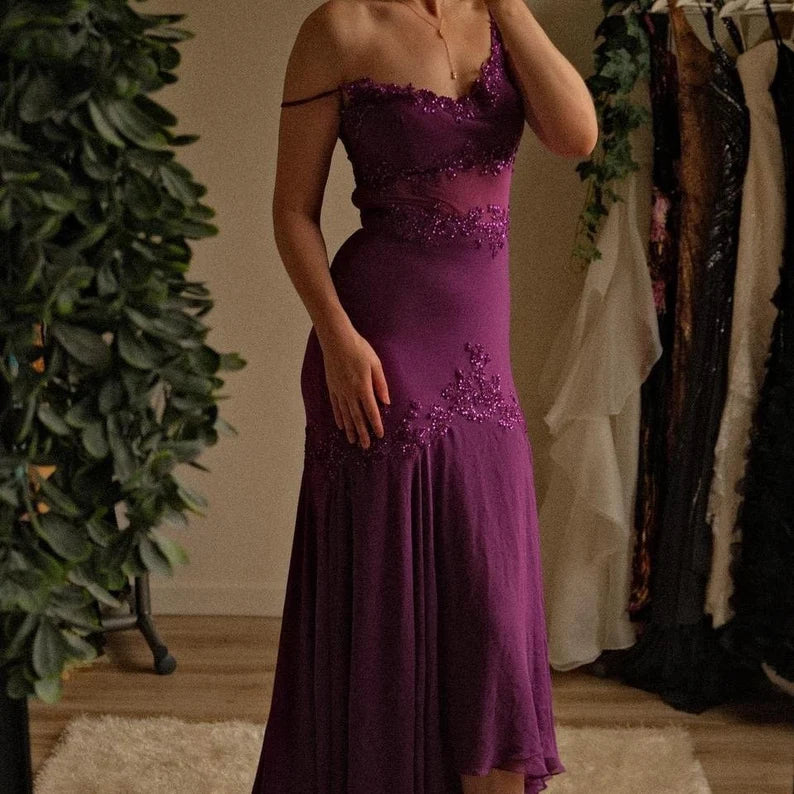 Beautiful Sheath Spaghetti Straps Grape Chiffon Prom Dress With Beads – PreppyDress