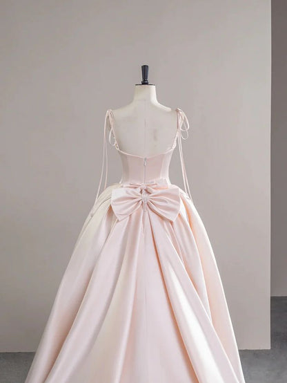 Helles Rosa Satin Spaghettiträger Langes Ballkleid, Wunderschönes Abendkleid mit Schleife P2415
