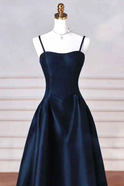 Robe de soirée longue trapèze en satin bleu marine à bretelles, robe de bal bleu marine P2490