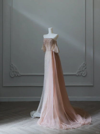 Elegantes Champagnerfarbenes Quasten-Abendkleid mit einer Schulter und Perlen P2539
