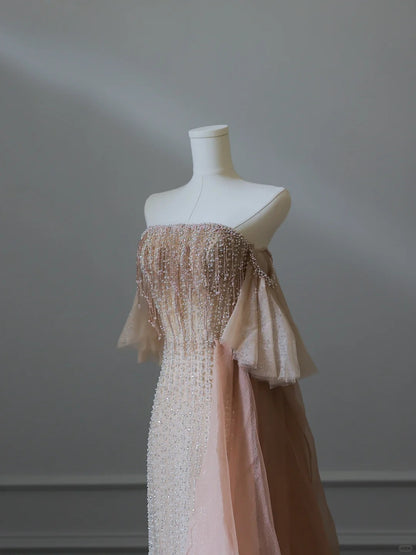 Elegantes Champagnerfarbenes Quasten-Abendkleid mit einer Schulter und Perlen P2539