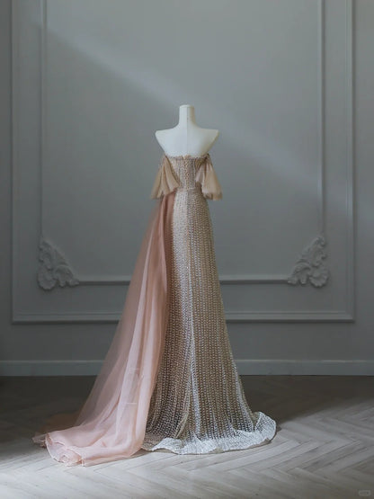 Elegantes Champagnerfarbenes Quasten-Abendkleid mit einer Schulter und Perlen P2539