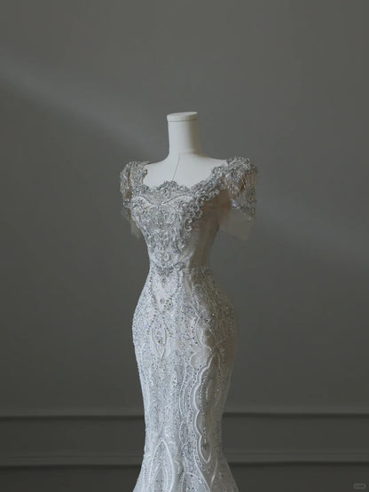 Illusion-Meerjungfrauen-Brautkleid P2542 mit quadratischem Ausschnitt, glänzend und perlenbestickt