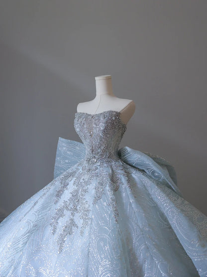 Robe de mariée longue P2546 bleu glace de rêve, ornée de perles scintillantes et de strass, avec nœud papillon