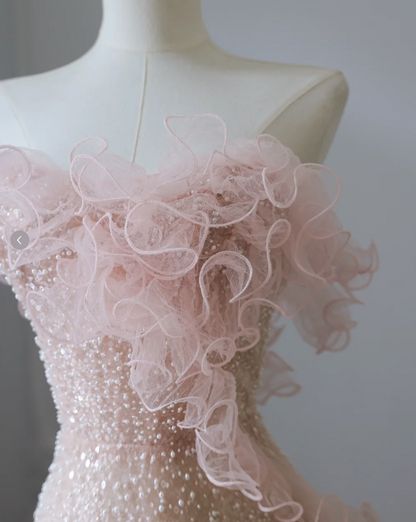 Elegantes pinkfarbenes Meerjungfrauen-Abendkleid mit einer Schulter und Perlen P2549