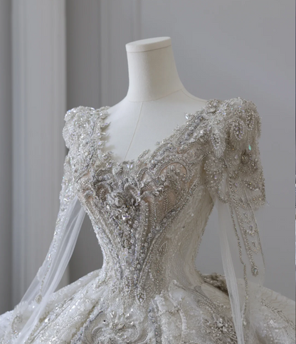 Luxuriöses, perlenbesetztes, langärmeliges, funkelndes Retro-Brautkleid im Palaststil, bodenlang P2581
