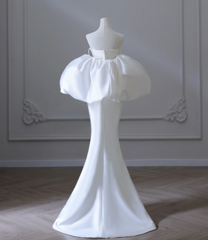 Robe de mariée sirène simple en satin chic à manches bouffantes P2582