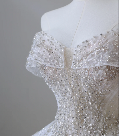 Glitzerndes Strass Ein-Schulter A-Linien Bodenlanges Tüll Hochzeitskleid P2583