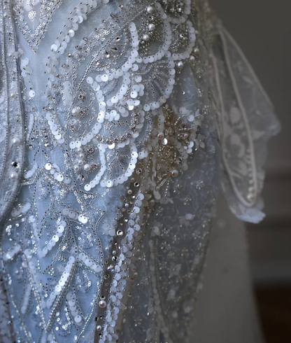 Robe de mariée sirène en tulle bleu luxe à sequins et perles avec traîne P2592