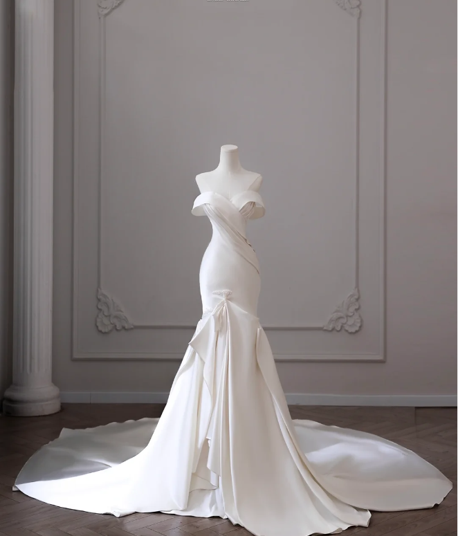 Elegant and Simple Off-the-shoulder Satin Mermaid Wedding Dress P2600 – PreppyDress