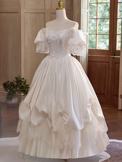 Französisches Retro-Palast-Hochzeitskleid P2621 aus Satin mit Spitze und Off-Shoulder