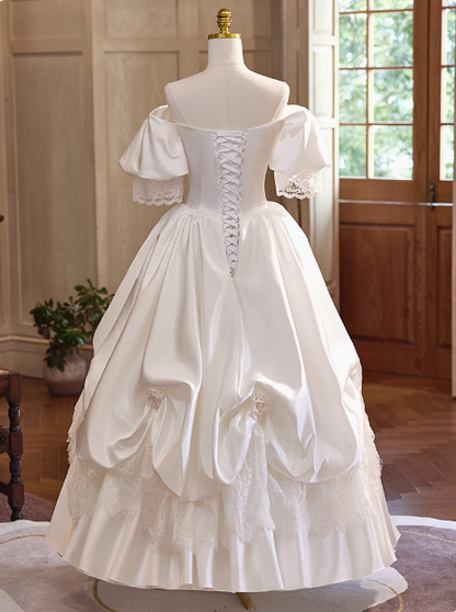 Französisches Retro-Palast-Hochzeitskleid P2621 aus Satin mit Spitze und Off-Shoulder