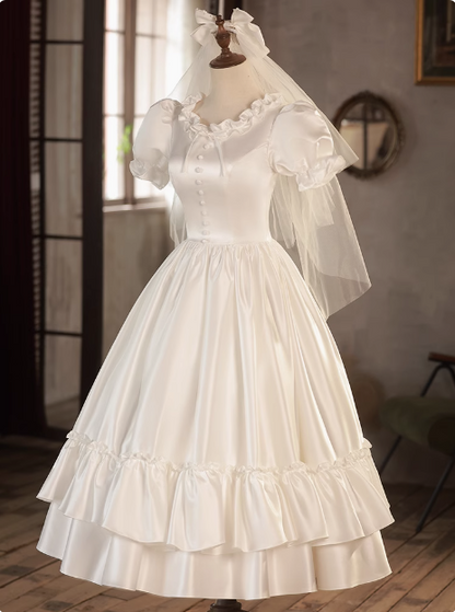 Prinzessin Brautkleid P2622 aus Satin mit Rundhalsausschnitt, Puffärmeln und kurzem A-Linien-Rock