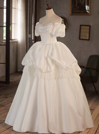 Elegantes weißes Hochzeitskleid aus Satin mit Puffärmeln und Trägern P2624