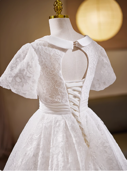 Vintage Weißes Kurzarm-Spitzen-Tee-Langes A-Linien-Hochzeitskleid P2632