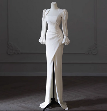Elegantes weißes langärmeliges Meerjungfrauen-Brautkleid mit Schlitz P2655