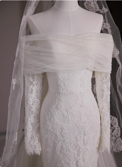 Französische Spitze schulterfreies weißes Meerjungfrauen-Brautkleid P2694
