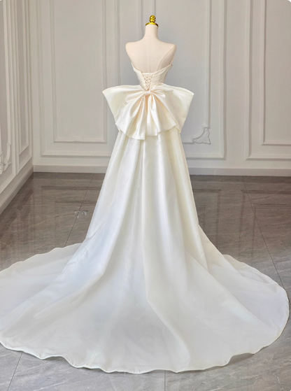 White satin tube top small train simple wedding dress P2726