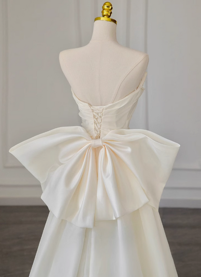 White satin tube top small train simple wedding dress P2726