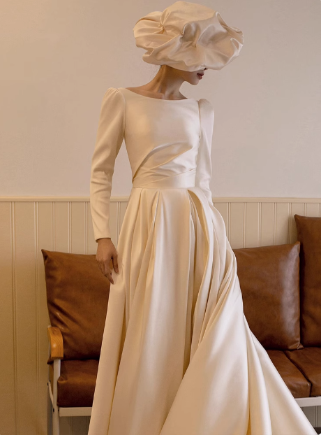 Elegant white satin long-sleeved open-back wedding dress with small train P2743
