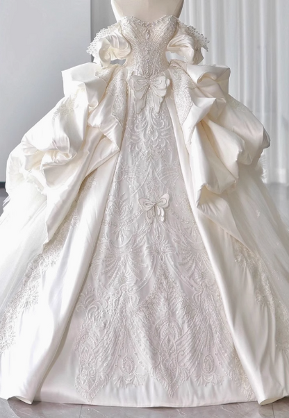 Französisches Satin-One-Shoulder Hochleistungs-Luxus-Runaway-Prinzessin Bodenlanges Brautkleid P2755