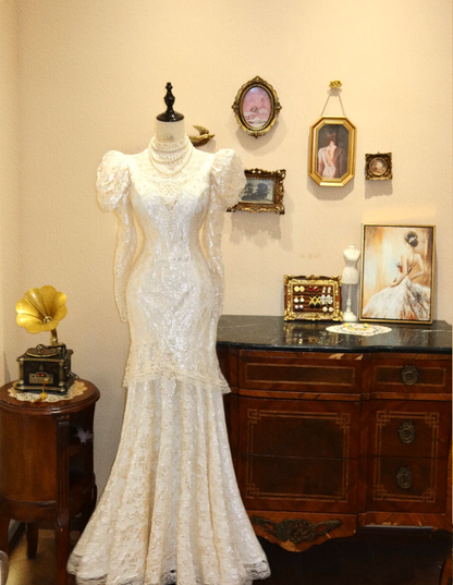 Schickes Vintage Meerjungfrauen-Rollkragen-Spitzen-Langarm-Brautkleid Elegant P2768