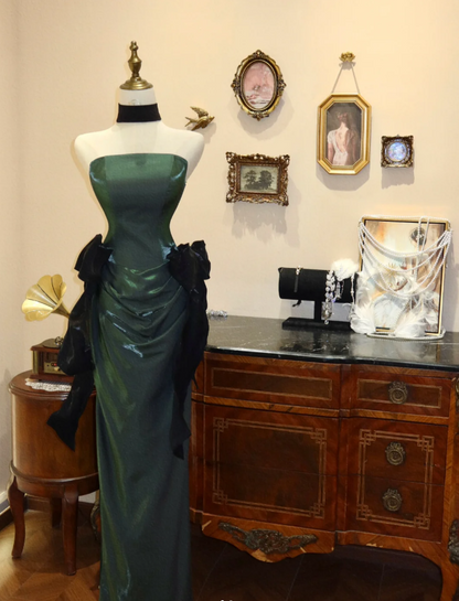 Besonderes grünes Retro-Bandeau-Meerjungfrauen-Brautkleid mit Taille P2791