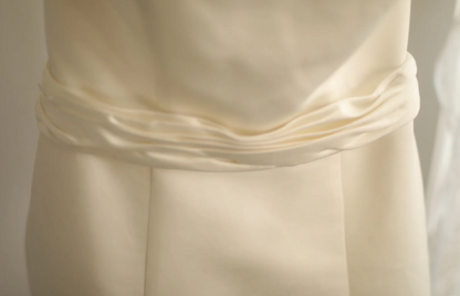 Einfaches, satiniertes Bandeau-Top mit Schleife, Retro A-Linien Brautkleid in Prinzessinnenform, bodenlang P2805