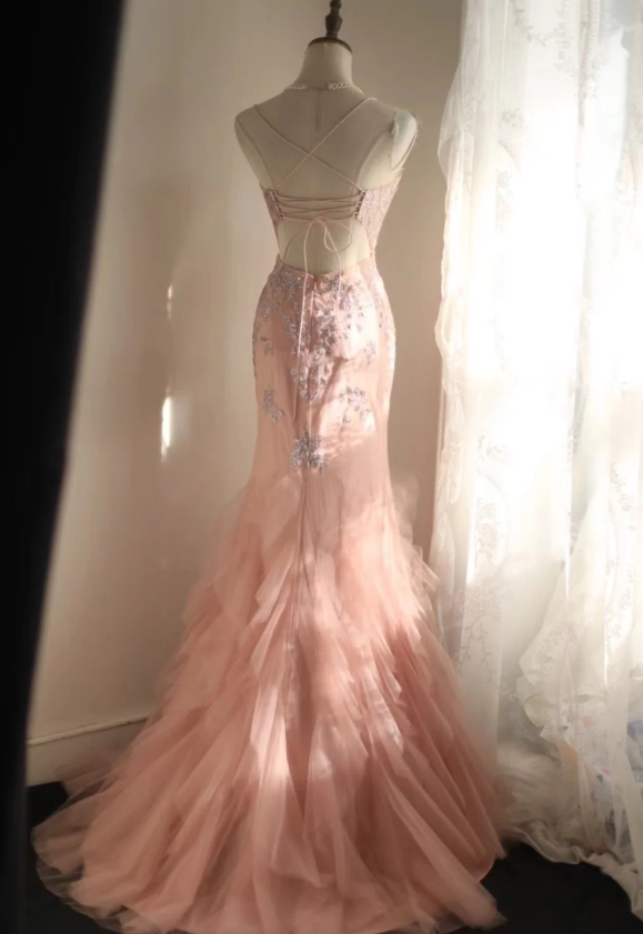 Sweet Pink Slim-Fit Fishtail Sequined Flower Layered Wedding Dress P28 PreppyDress Sweet Pink Slim-Fit Fishtail Sequined Flower Layered Wedding Dress P28 PreppyDress
