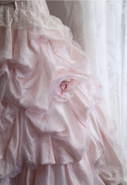 Prinzessin Pinkes Tube Top Unregelmäßiger Rock Plissierter Spitzenbesatz Voluminöses Hochzeitskleid P2858