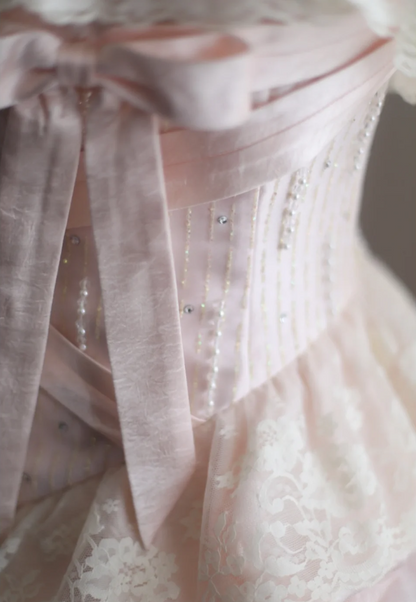 Prinzessin Pinkes Tube Top Unregelmäßiger Rock Plissierter Spitzenbesatz Voluminöses Hochzeitskleid P2858