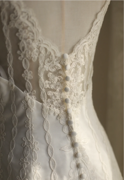 Vintage schulterfreies Hochzeitskleid aus Palastspitze P2867