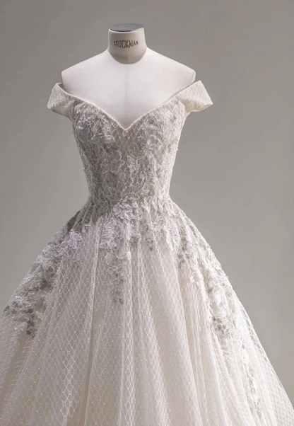Vintage Lace Off-the-shoulder Chic Grid Floral A-line Wedding Dress P2 Vintage Lace Off-the-shoulder Chic Grid Floral A-line Wedding Dress P2