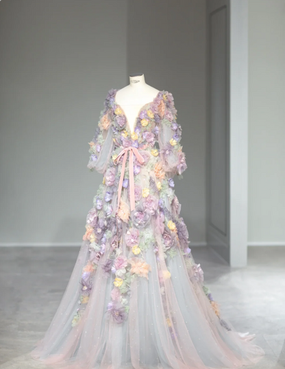Verträumtes Tüll-Brautkleid mit langen Ärmeln, rosa und lila Blumen und A-Linie P2880