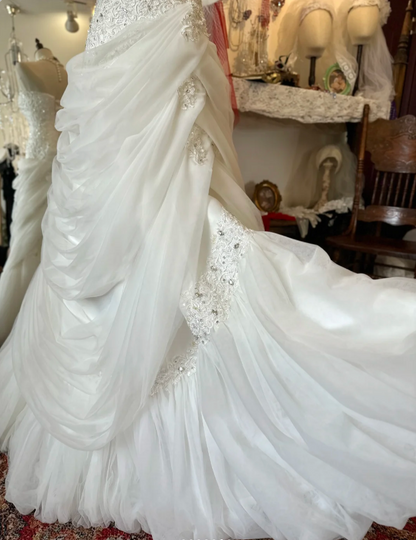 Vintage White Tube Top Embroidered Cloud Tulle Floor-Length Wedding Dr –  PreppyDress