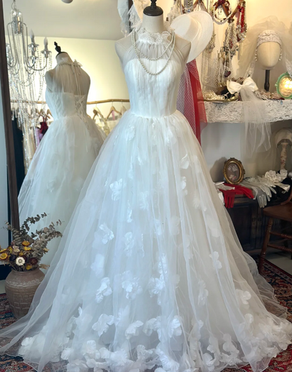 Elegantes Neckholder-Brautkleid aus Tüll mit Blumenmuster, A-Linie, bodenlang P2929