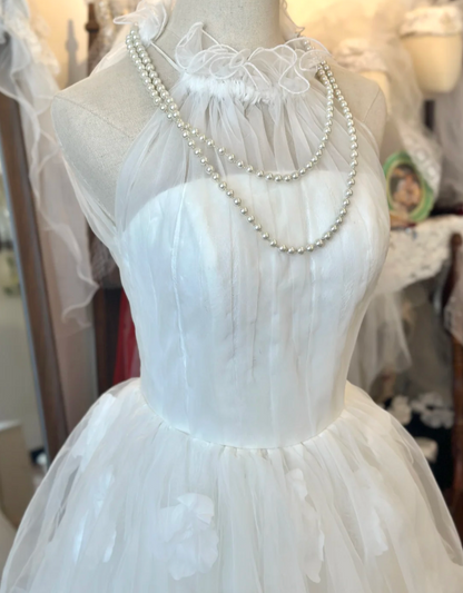 Elegantes Neckholder-Brautkleid aus Tüll mit Blumenmuster, A-Linie, bodenlang P2929
