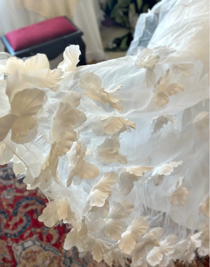 Elegantes Neckholder-Brautkleid aus Tüll mit Blumenmuster, A-Linie, bodenlang P2929