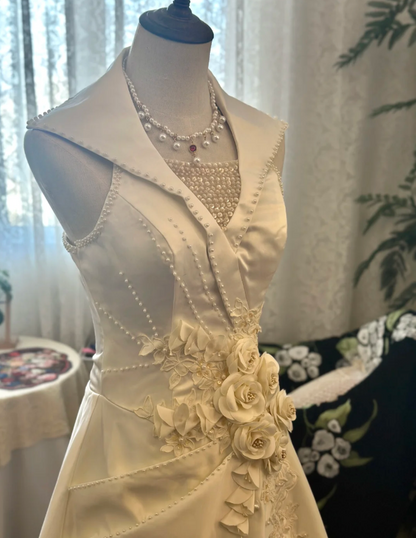 Vintage V-Ausschnitt Weiß Rückenfrei 3D Blume Perlenstickerei Satin Bodenlanges Brautkleid P2943