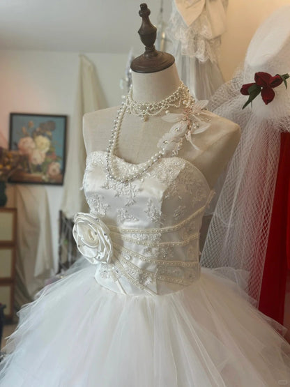 Elegantes, weißes, herzförmiges, mehrlagiges Tüll-Prinzessinnen-Brautkleid P2944 in Bodenlänge