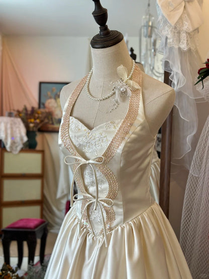 vintage halter neck wedding dresses Special pink halter neck vintage satin and lace floor-length wedding d
