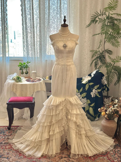 Retro Elegantes Trägerloses Gestuftes Tüll Meerjungfrauen-Hochzeitskleid P2956