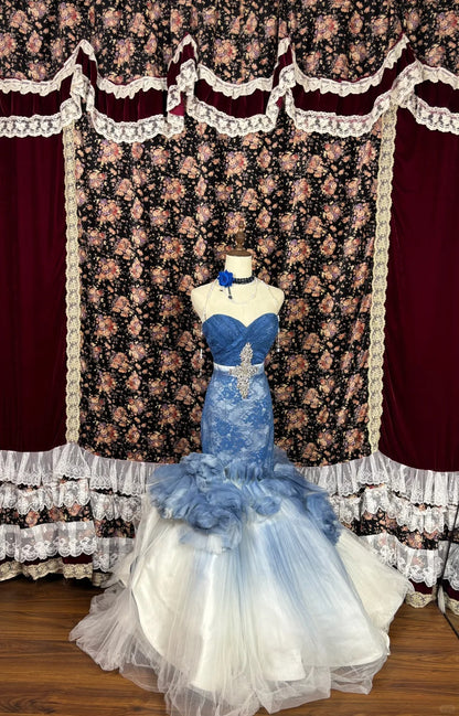 Meerblaues Meerjungfrau-Brautkleid aus Spitze im Slim-Fit P2967