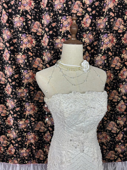 Retro Elegantes Trägerloses Weißes Schwer Perlenbesetztes Meerjungfrauen-Hochzeitskleid P2990
