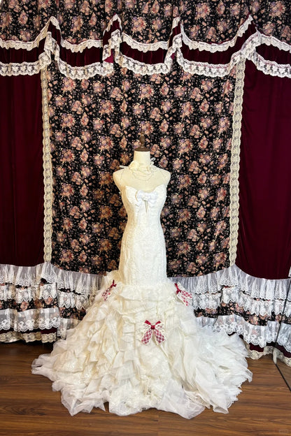 Schatz-Brautkleid aus weißer Spitze und Tüll mit voluminösem Rock P2997