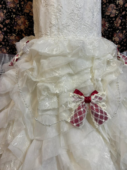 Schatz-Brautkleid aus weißer Spitze und Tüll mit voluminösem Rock P2997